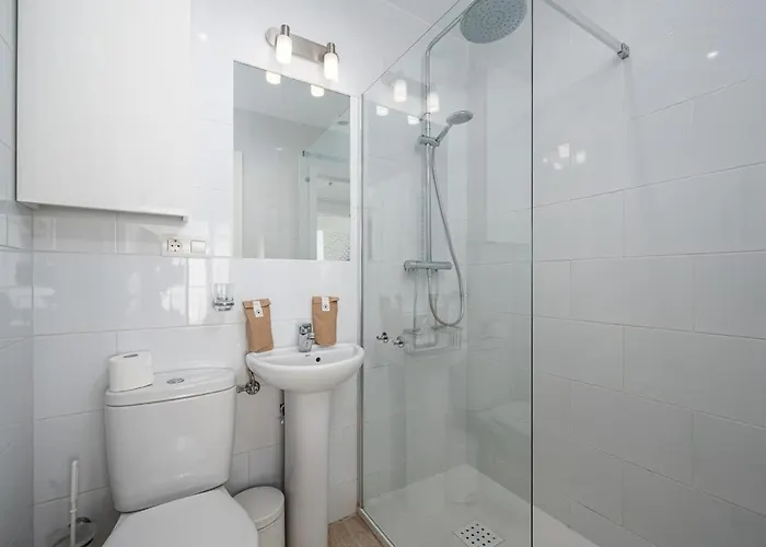 Cozy Two-storey House With Terrace In Semesterbostad